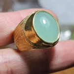 Anillo en Crisoprasa enchapado en oro de 18K